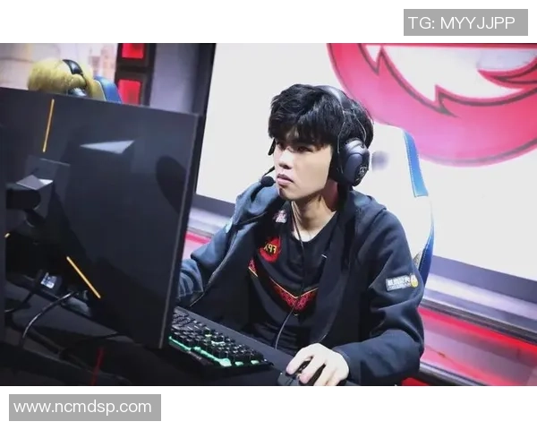 青年赛特别报道：探寻FPX战队的崛起与成长历程