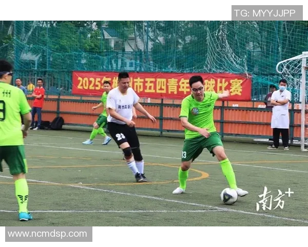 彩虹店铺足球带你领略五彩斑斓的足球世界与激情赛事的完美结合