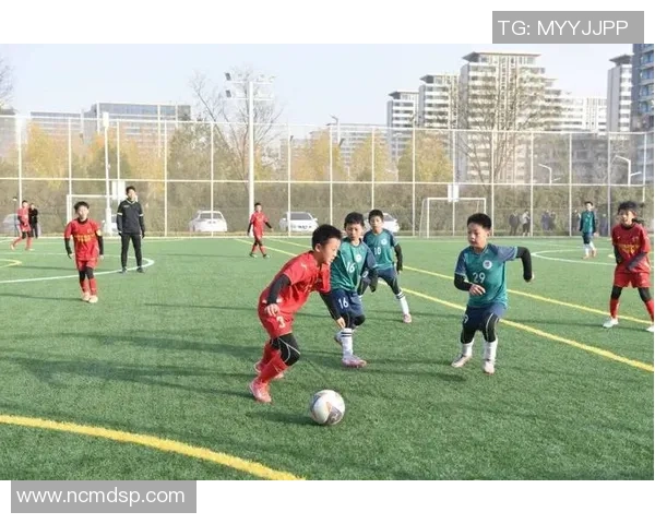 宝鸡足球联赛盛况空前各队争夺冠军激烈角逐展现足球魅力